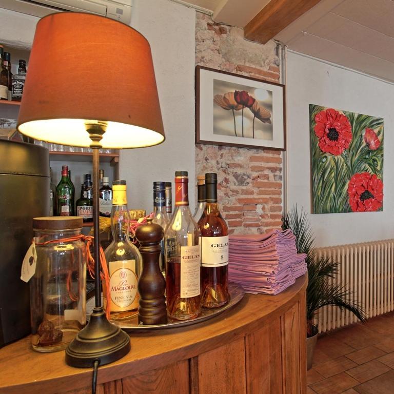 Logis Hotel - Les Pasteliers Lavaur  Kültér fotó